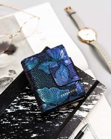 Dámska malá kožená peňaženka so zapínaním - Peterson