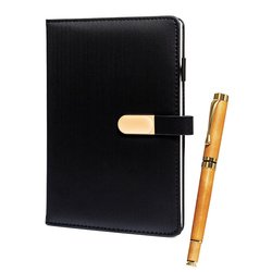 Darčeková súprava: čierny elegantný zápisník A5 v riadkoch a guľôčkové pero s čiernou náplňou - Peterson