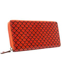 Dámska peňaženka typu ceruzka so zdobenou textúrou, pravá koža