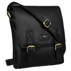 Urban pánska poštová taška z prírodnej kože v čiernej farbe - Peterson