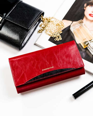 Elegantná dámska kožená peňaženka na karty s ochranou RFID - Peterson - červená