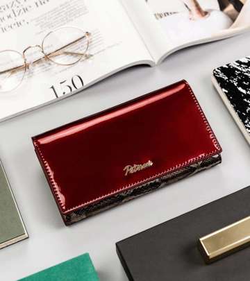 Veľká dámska kožená peňaženka na patentku - Peterson - červená
